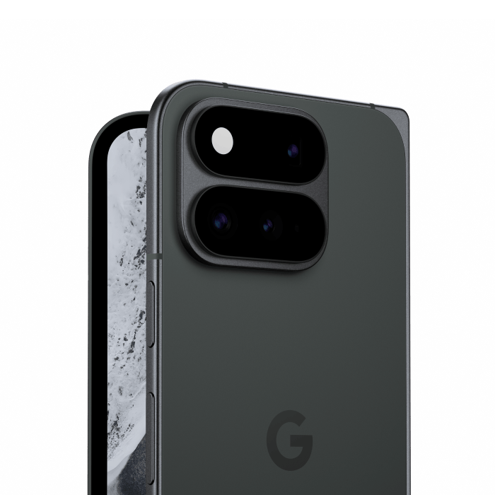 Google Pixel 11 Pro в чехле с открытым блоком камеры