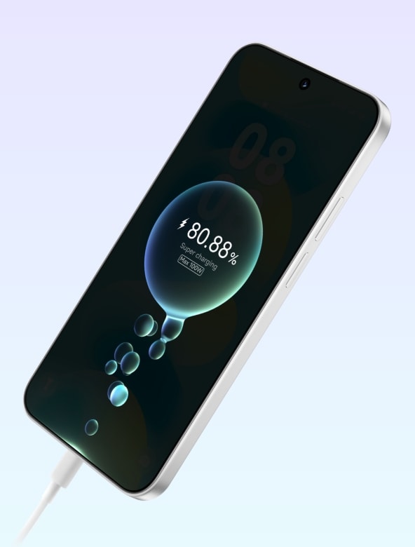 Экран Huawei Nova 16S крупным планом показывает заряд 80,88% и надпись Super charging Max 100W