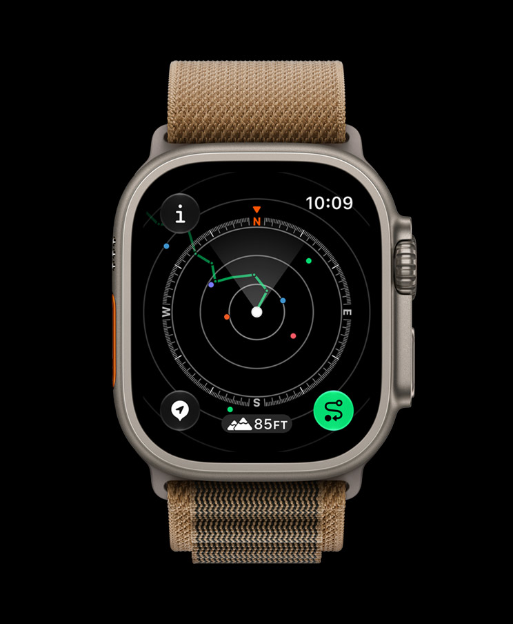 Циферблат компаса на Apple Watch Ultra 4 с ремешком Alpine Loop песочного цвета Циферблат компаса на Apple Watch Ultra 4 с ремешком Alpine Loop песочного цвета