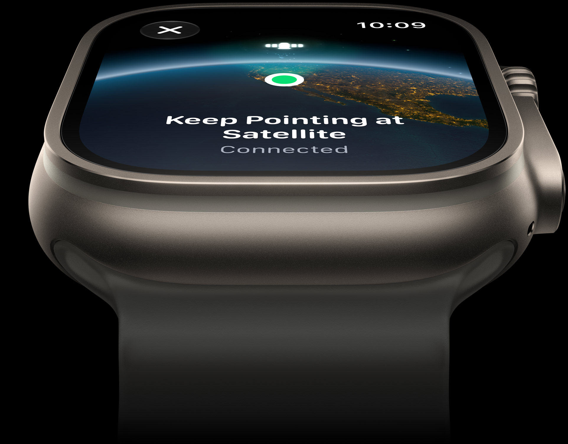 Экран Apple Watch Ultra 4 с сообщением о подключении к спутнику Экран Apple Watch Ultra 4 с сообщением о подключении к спутнику